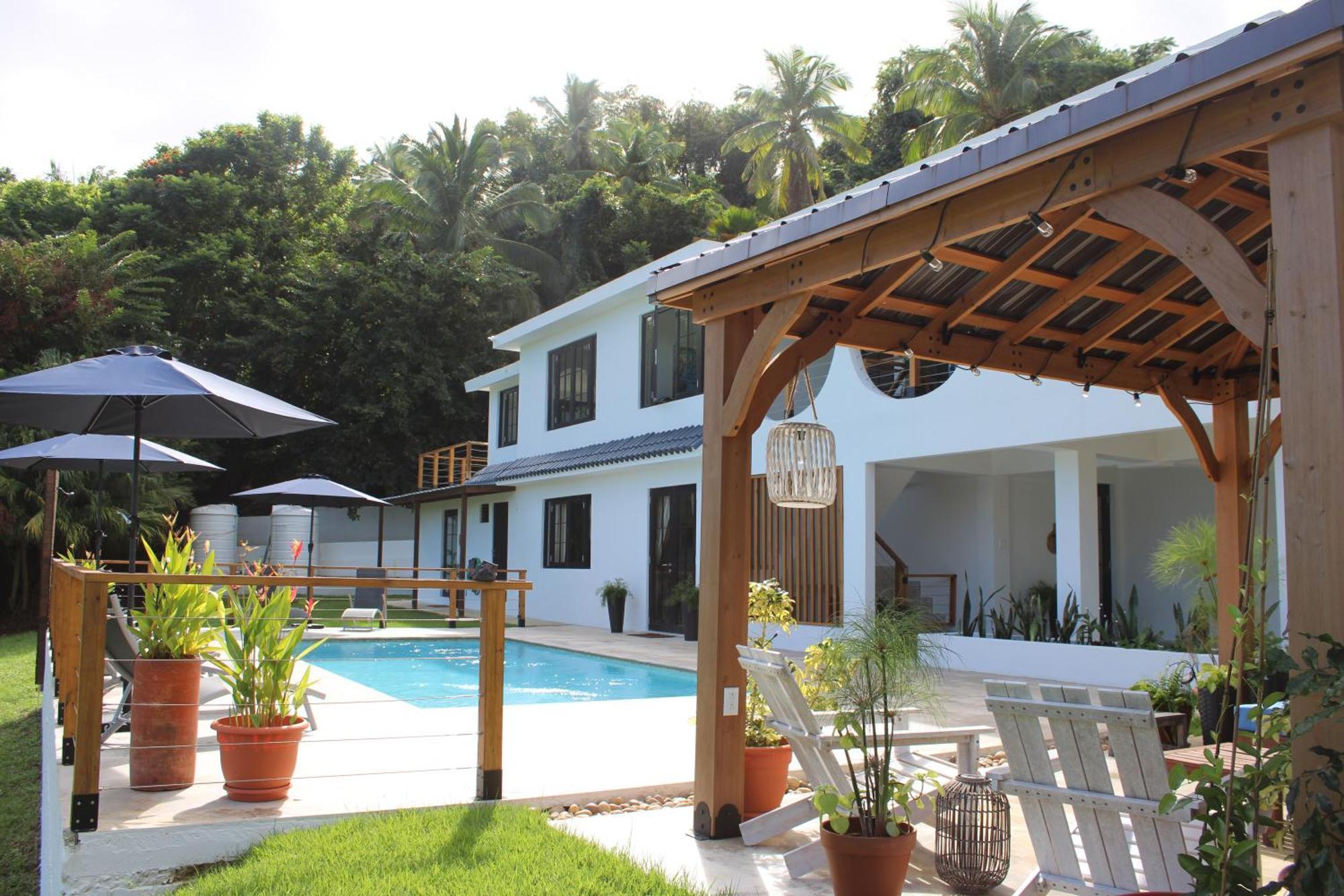The Serene House Bed & Breakfast Лукильо Екстериор снимка